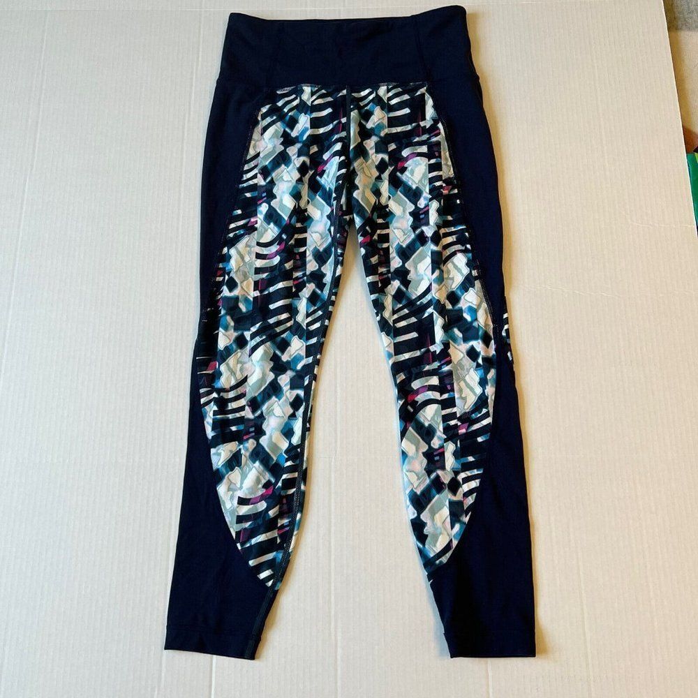 Women’s Small Athleta Blue Printed Ultimate Stash Capri Running Yoga Leggings